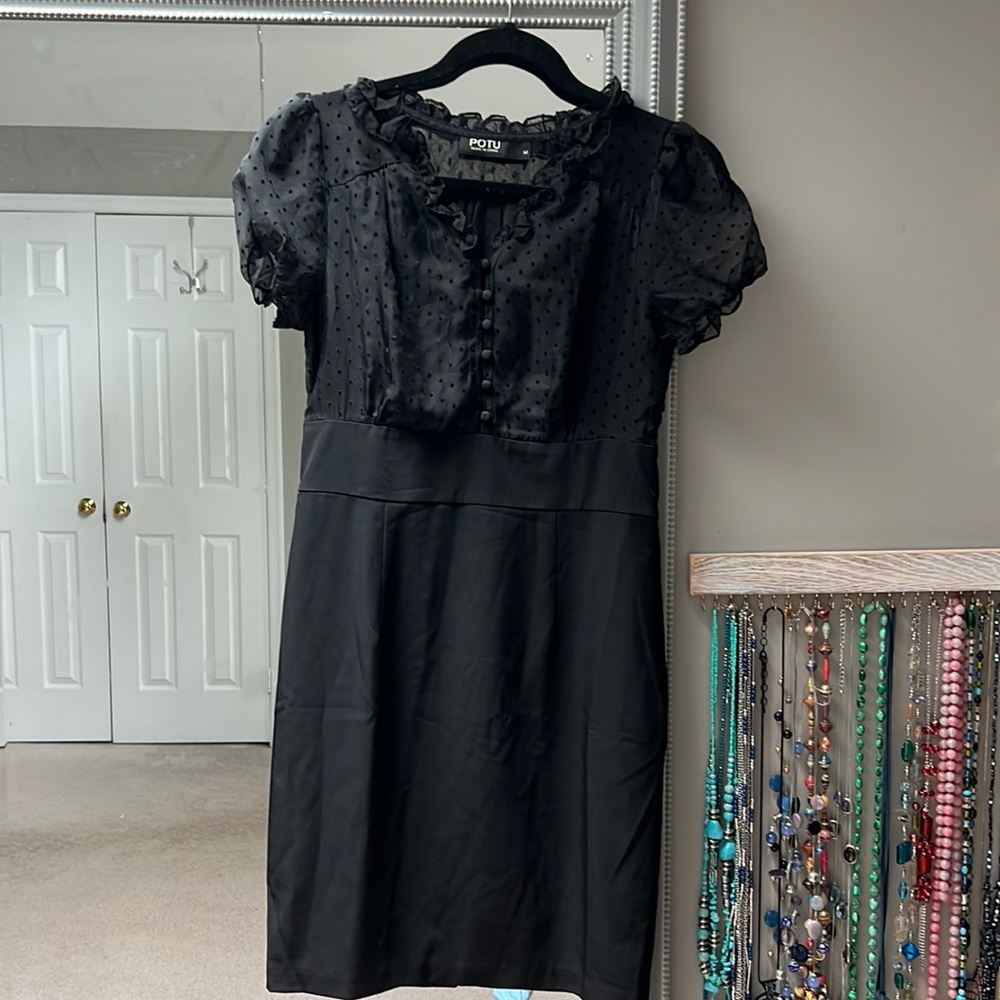 POTU dress size M (fits like a small)